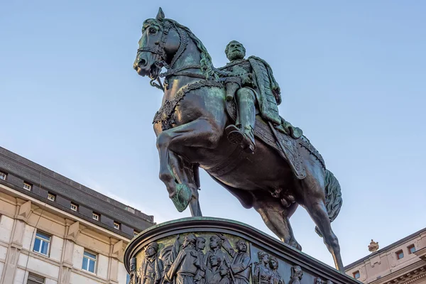 Belgrado Serbia Agosto 2020 Estatua Del Príncipe Mihailo Plaza República —  Fotos de Stock