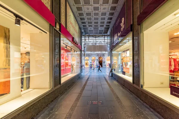 Beograd Serbia August 2020 Passasje Mellom Butikker Knez Mihailova Street – stockfoto