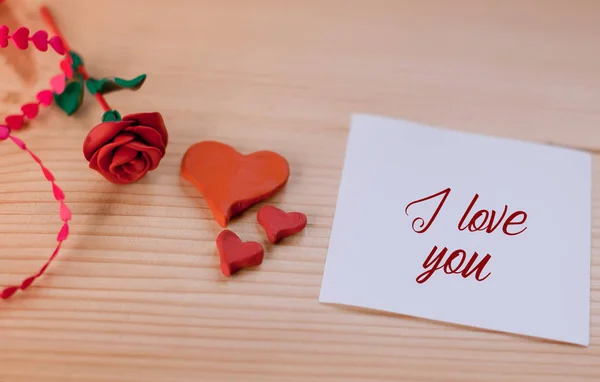 "Seni seviyorum" yazıtLı sevilen biri için mesaj — Stok fotoğraf