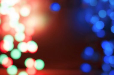 Mavi ve mor ve kırmızı ile güzel bulanık bokeh arka plan