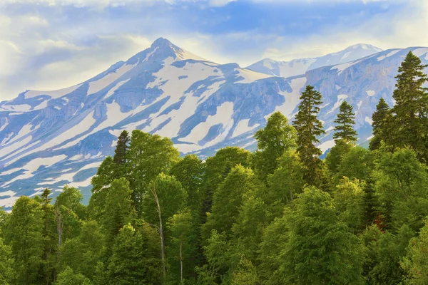 Algunas Montañas Del Cáucaso Norte Están Cubiertas Nieve Eterna Este — Foto de Stock