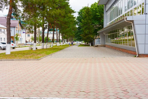 克拉斯诺达尔市Abinsk市Proletarskaya街夏季的步行区 — 图库照片