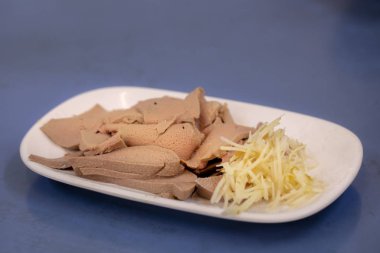 Tayvanlı otantik aperatifler, lezzetli domuz vissera, toz karaciğer