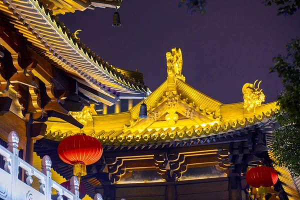 Величественный Буддийский Храм Цзинган Храм Является Знаменитой Туристической Достопримечательностью Районе — стоковое фото