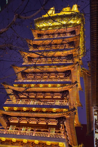 庄严的佛教寺庙 灿烂的静安寺 著名的旅游景点 — 图库照片