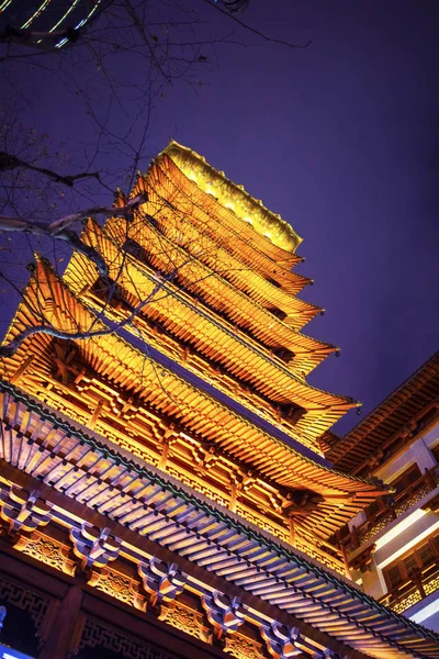 庄严的佛教寺庙 灿烂的静安寺 著名的旅游景点 — 图库照片