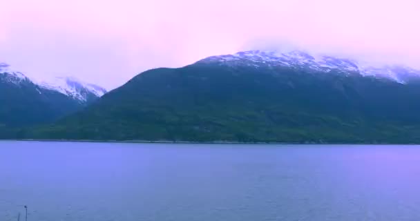 Een Rustige Koude Ochtend Het Cruiseschip Aangemeerd Haven Van Skagway — Stockvideo