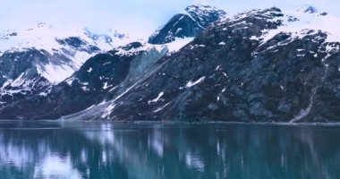 Glacier Bay Ulusal Parkı, Alaska, ABD, dünyanın doğal mirası, küresel ısınma, eriyen buzullar