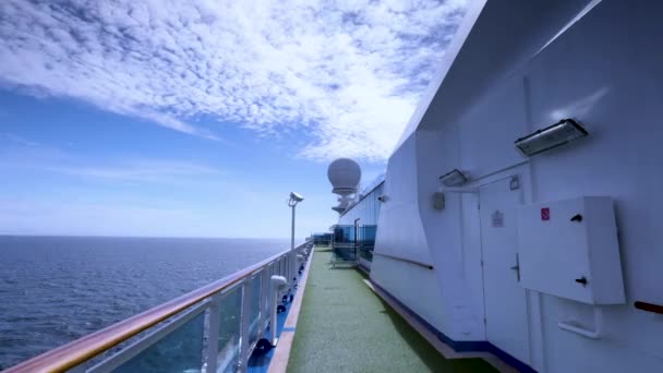 Cruzeiro Mar Alasca Eua Bom Tempo Mar Céu Azul Nuvens — Vídeo de Stock