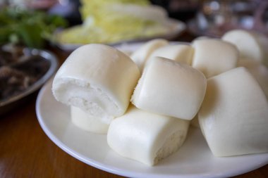 Çinli kuzeylilerin temel gıda da Çin elyaf gıda, undan yapılan gıda.