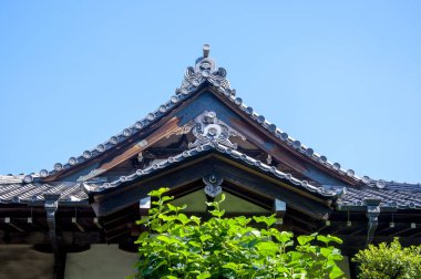 KENDİNLİĞİNİ KURUMLARINI KURUŞTURMAK İÇİN