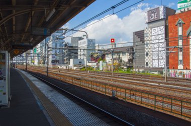 KENDİNLİĞİNİ KURUMLARINI KURUŞTURMAK İÇİN