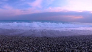 Hualien, Tayvan, güzel beyaz plajlar ve Qixingtan dalgaları