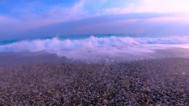 Hualien, Tayvan, güzel beyaz plajlar ve Qixingtan dalgaları