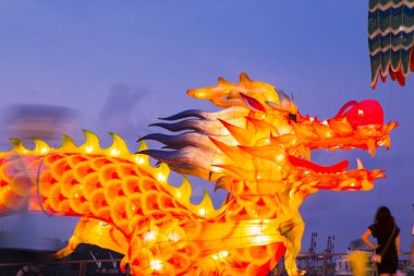 Çin geleneksel festivallerinde muhteşem ve renkli fener festivalleri düzenlenecek. 