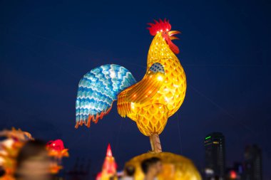 Çin geleneksel festivallerinde muhteşem ve renkli fener festivalleri düzenlenecek. 