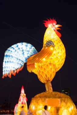 Çin geleneksel festivallerinde muhteşem ve renkli fener festivalleri düzenlenecek. 