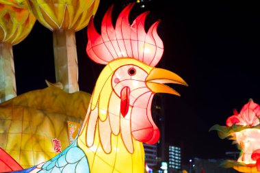 Çin geleneksel festivallerinde muhteşem ve renkli fener festivalleri düzenlenecek. 