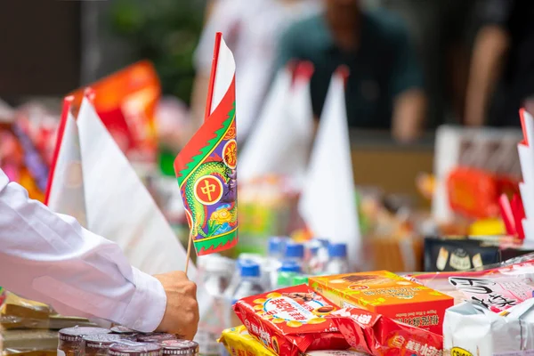 Chinese traditional religious practices, Zhongyuan Purdue, Chinese Ghost Festival, offering sacrifices to ghosts and gods