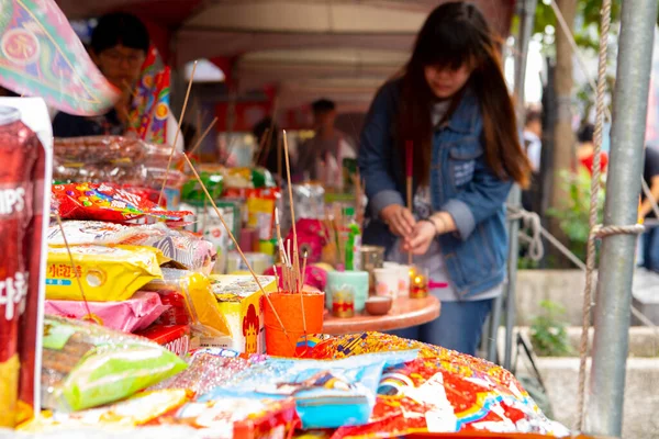 Chinese traditional religious practices, Zhongyuan Purdue, Chinese Ghost Festival, offering sacrifices to ghosts and gods