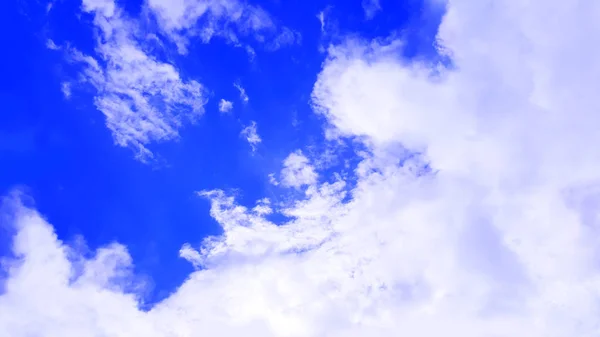 Ciel Bleu Avec Nuages Fond Naturel Isolé — Photo