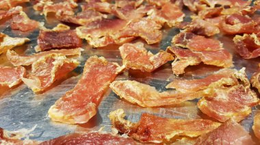 yakın çekim güneş kurutulmuş domuz eti