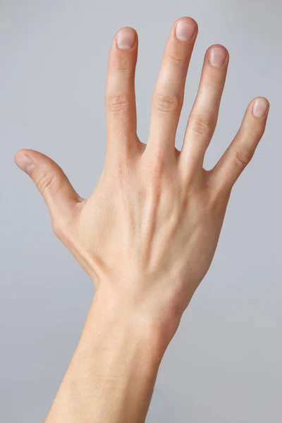 Mão Homem Mostra Número Cinco Gesto Sinal Contagem Decrescente Língua — Fotografia de Stock