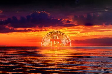 Gün batımında Bitcoin. Sanal kripto para biriminin çökmesi ve düşmesi. Kavram.