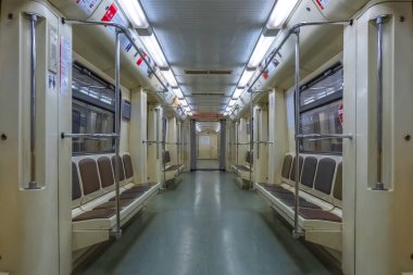 Moskova - 04 Ağustos 2018 Moskova metrosundaki boş vagonun içi.