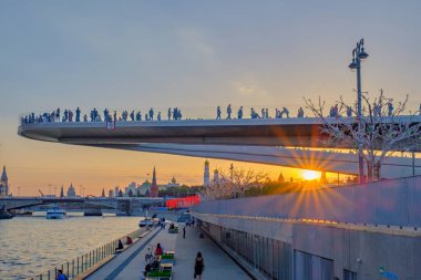 Moskova - 07 Mayıs 2019: Moskova nehri üzerinde 