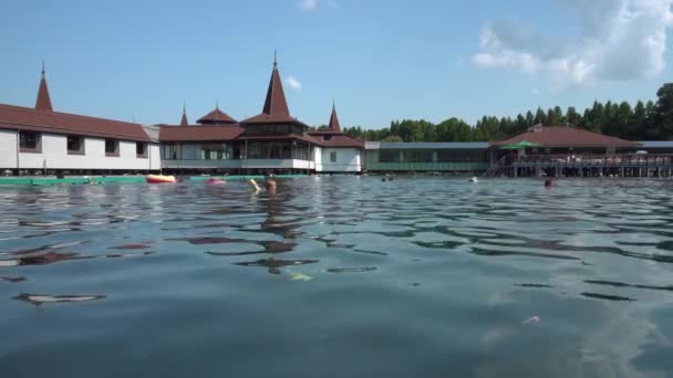 Jezioro Heviz latem — Wideo stockowe