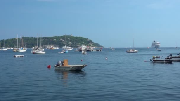 Fransız Rivierası'nda tekneler ve yatlar — Stok video