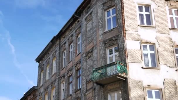 Antigua casa de media altura en el distrito de Kazimierz - Primer plano — Vídeos de Stock