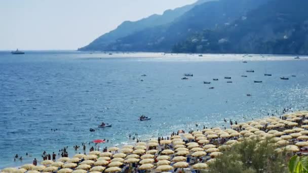 Strand in Vietri en Blue Sea — Stockvideo