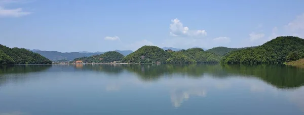 Jezioro Begnas Piękne Miejsce Pływania Jeziora Pobliżu Pokhara Nepal Zielone — Zdjęcie stockowe
