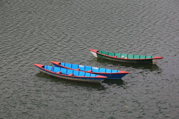 Fewa Gölü Pokhara Ahşap Kürekli Tekneler — Stok fotoğraf