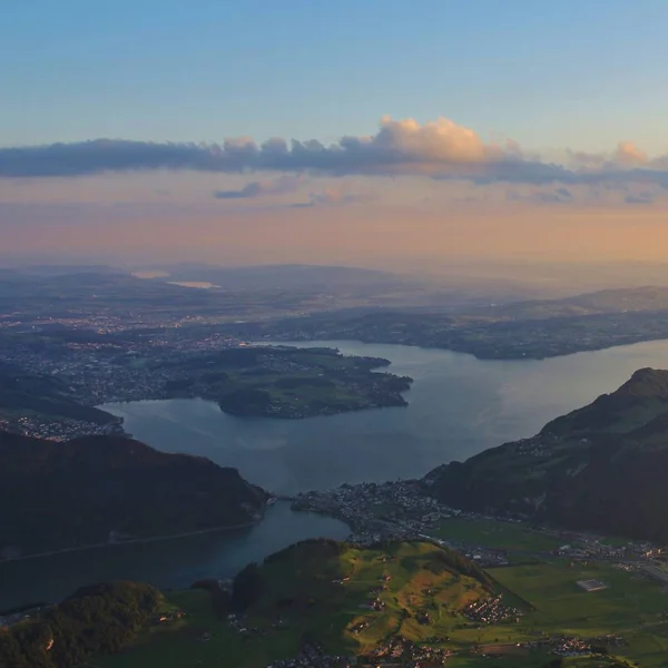 Uitzicht Vanaf Mount Stanserhorn Lake Vierwaldstattersee Bij Zonsopgang — Stockfoto