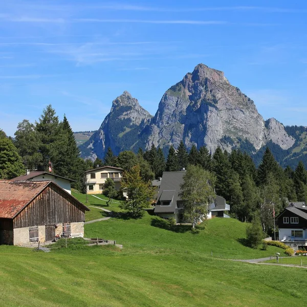 Village Holiday Resort Stoss Summer Mount Grosser Mythen Swiss Alps — Stock Photo, Image