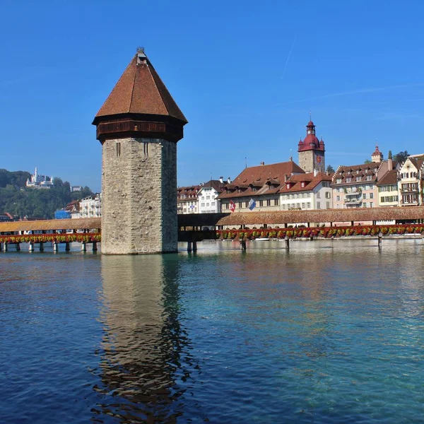 Vodárenská Věž Kapli Most Luzern — Stock fotografie