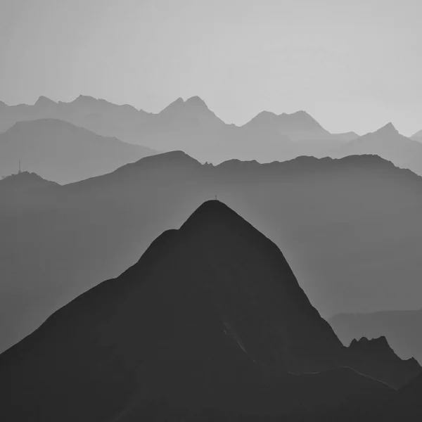 Silhouettes Mount Tannhorn Other Mountains Bernese Oberland View Mount Brienzer — Stock Photo, Image