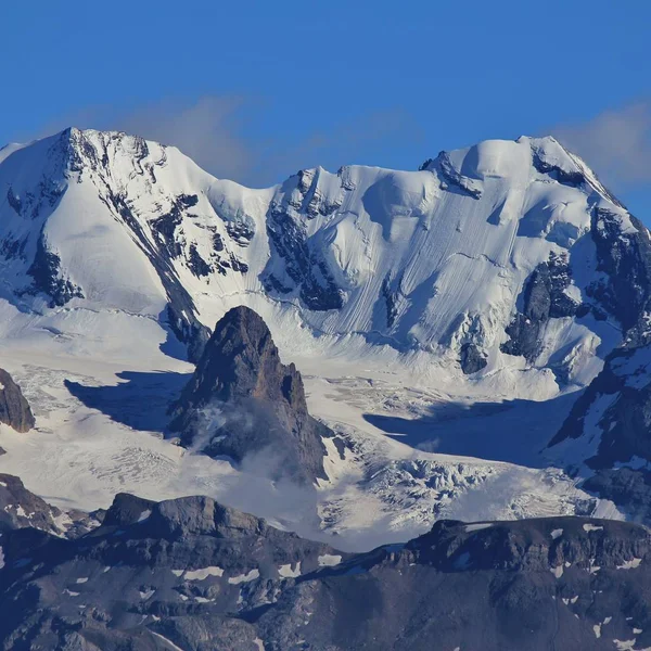 Bluemlisalp 마운트 Niesen에서 본입니다 Bernese Oberland 스위스 — 스톡 사진