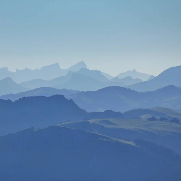 Många Berg Kan Ses Från Berget Niesen Berner Oberland Schweiz — Stockfoto