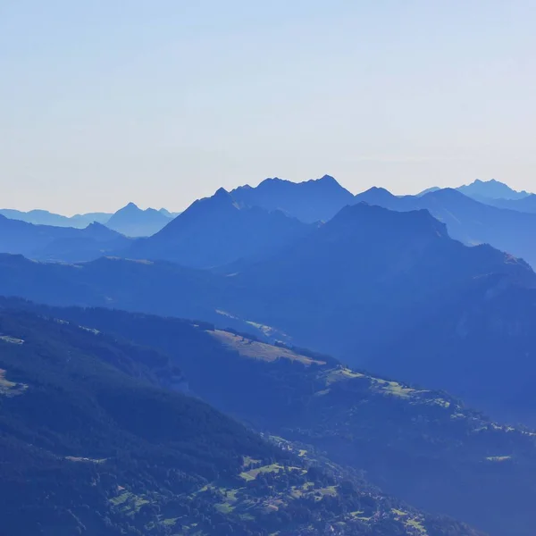 Vzdálený Pohled Beatenberg Habkern Mount Augstmatthorn Brienzer Rothorn Bernese Oberland — Stock fotografie