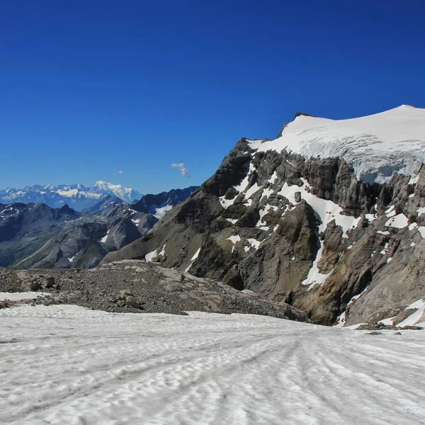 Geleira Tsanfleuron Vista Distante Mont Blanc Vista Glaciar Diablerets Glacier — Fotografia de Stock