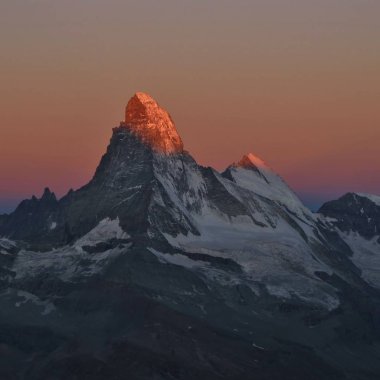 Matterhorn, gündoğumu, Mount Oberrothorn, Zermatt görüntüleyin. İsviçre.