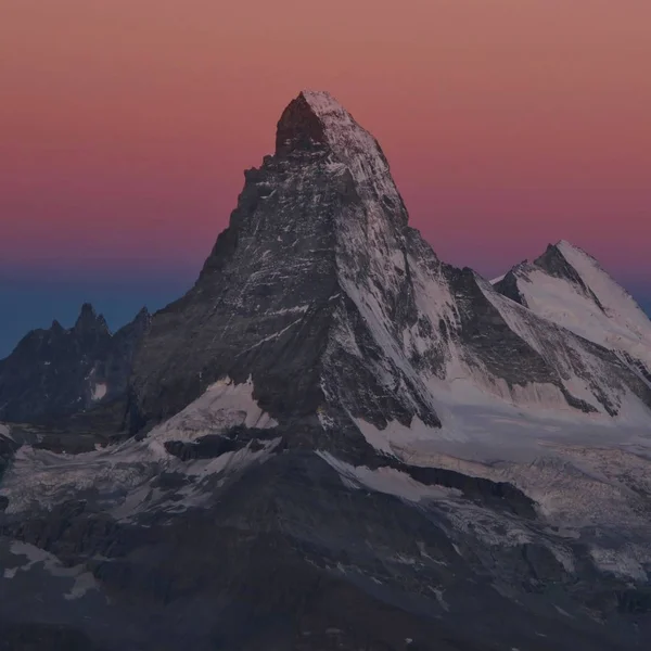 Matterhorn Tuż Przed Wschodem Słońca Zermatt Widok Góry Oberrothorn Szwajcaria — Zdjęcie stockowe