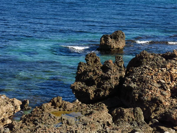 Agua Mar Azul Rocas —  Fotos de Stock