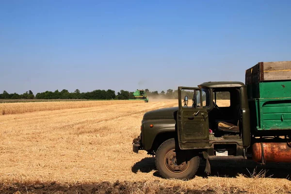 Zil Mmz 4504 Hasat 2018 — Stok fotoğraf