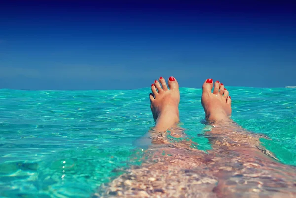 Maldivler tropikal plajda Tatil