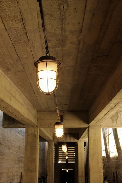 Hanging Bulkhead Lamp Concrete Ceiling — Stock Photo, Image